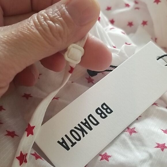 NWT BB DAKOTA "Staring You" Tank Top - Picture 4 of 4